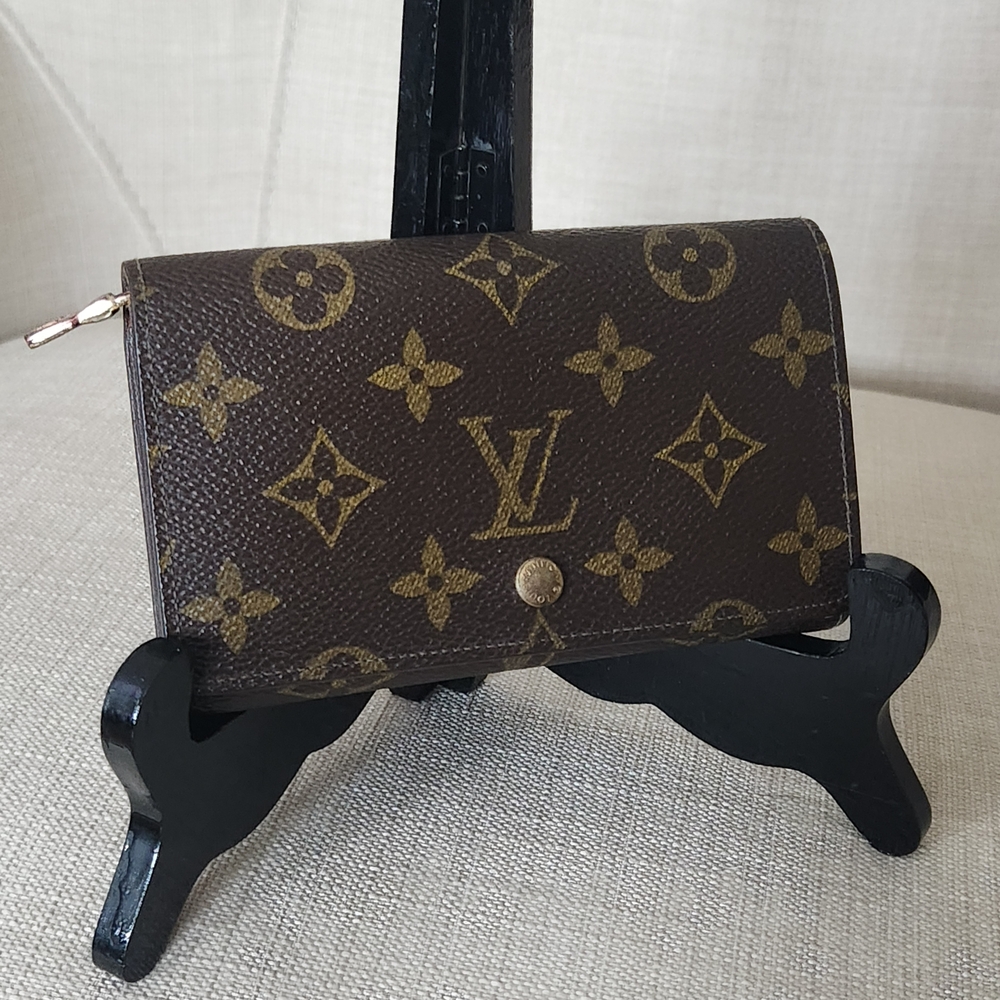 Louis Vuitton Vintage Monogram Porte Monnaie Tresor Bifold Wallet
